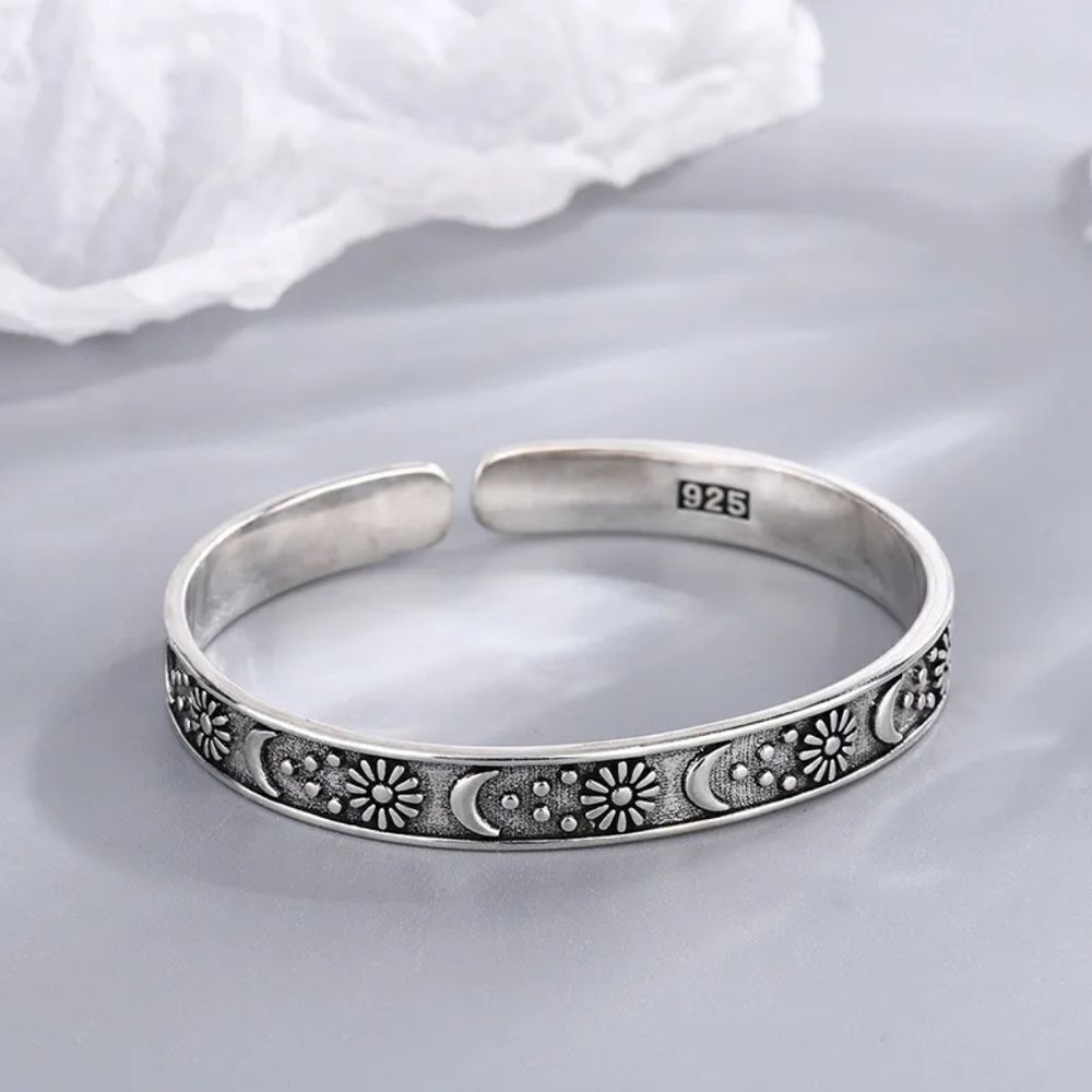 Moon Flower Women'scuffbracelet